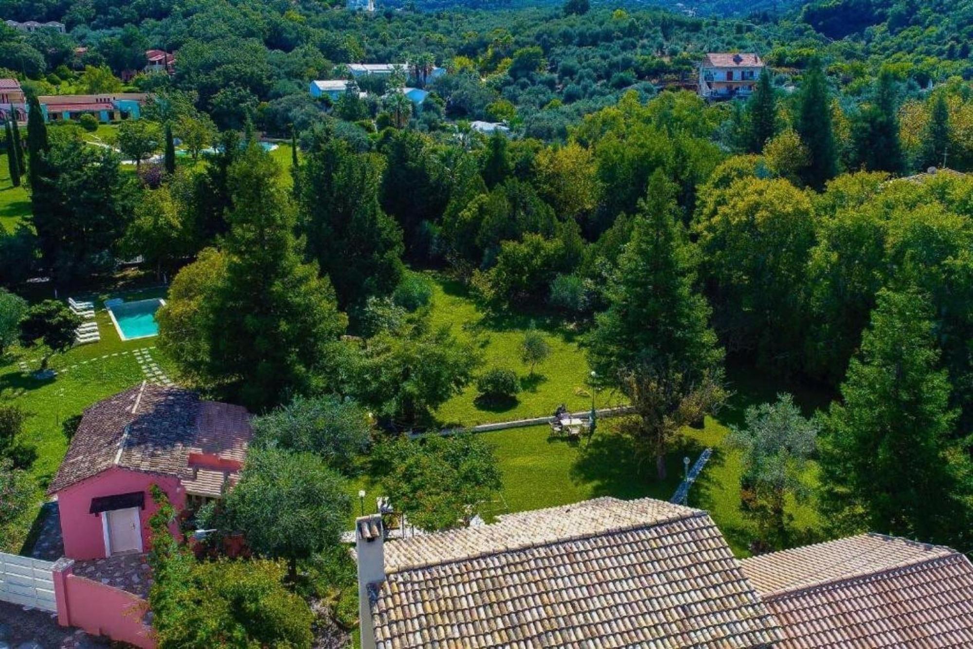 アカラヴィ Secret Garden House - Private Garden With Poolヴィラ エクステリア 写真